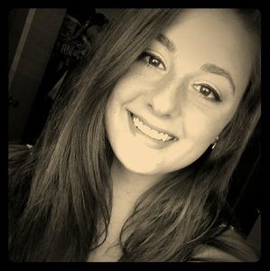 Meet your Posher, Ashleigh